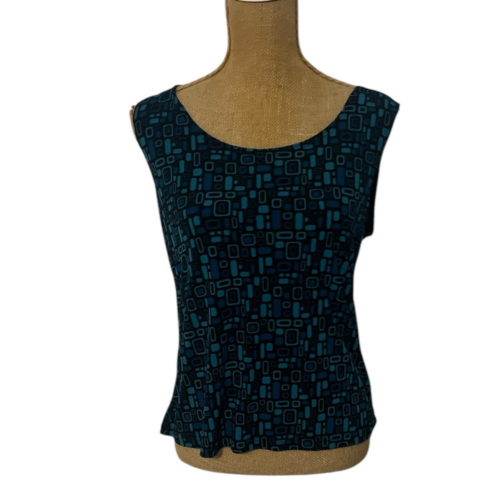 Top size large